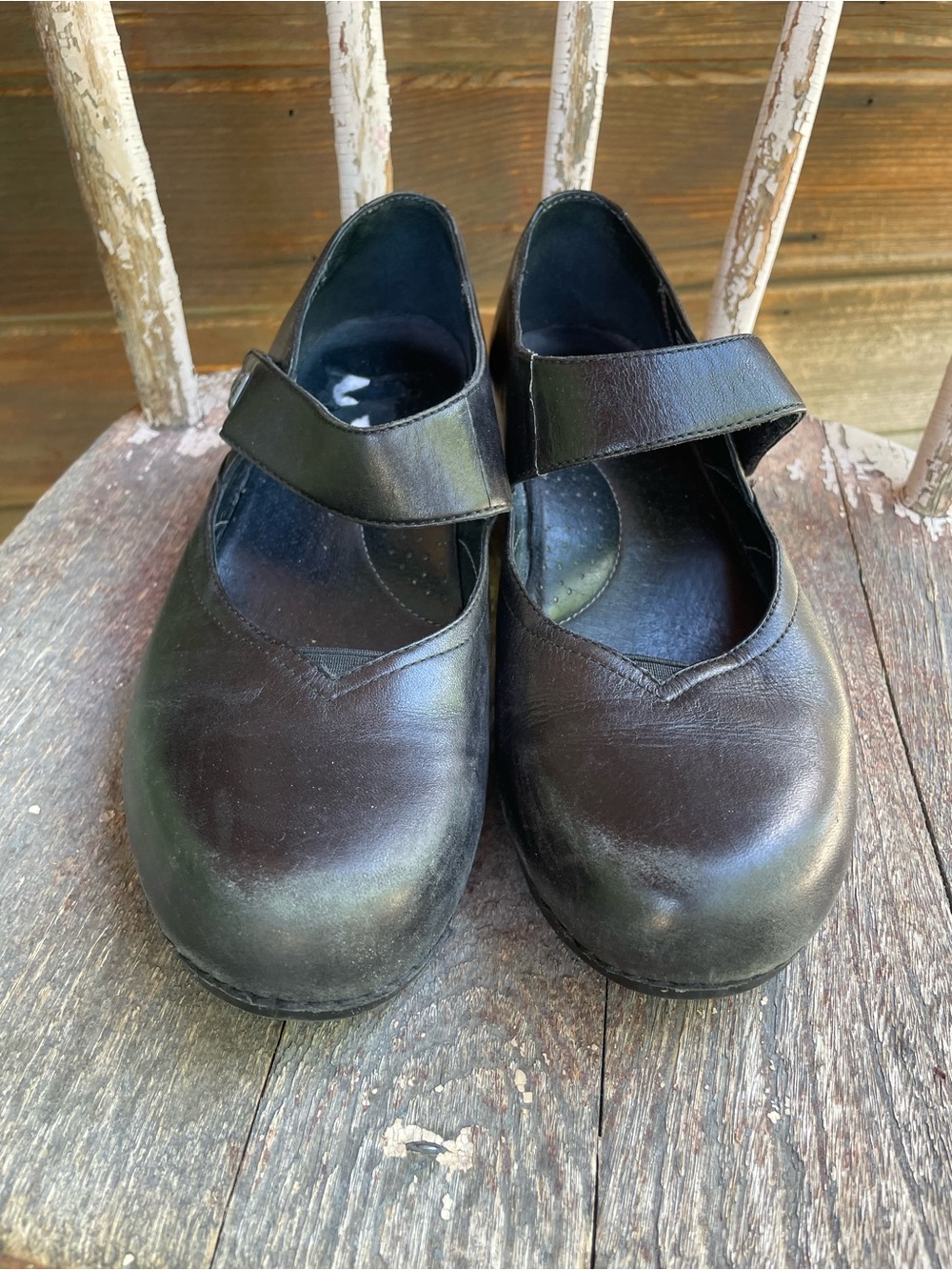 Women's Tandy Black Leather Mary Jane Heels - Picture 10 of 10